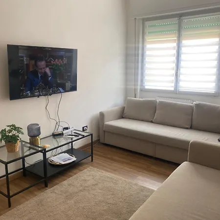 Apartamento In *